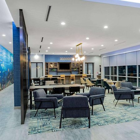 La Quinta Inn & Suites By Wyndham Galveston North At I-45 Eksteriør billede